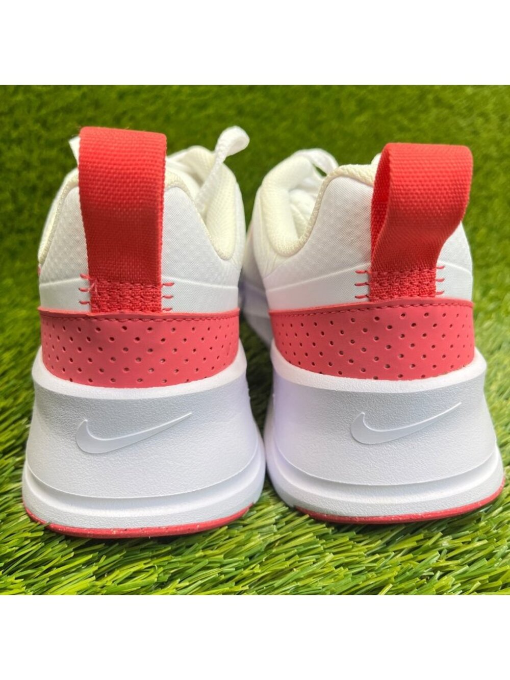Nike Air Max Nuaxis Womens Size 9.5 White Pink Athletic Running Shoes Sneakers - Picture 7 of 11